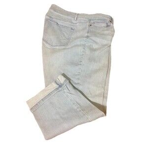 J. Jill Jeans Women’s Light Wash Denim Authentic Fit Cropped Cuffed Hem Size 16